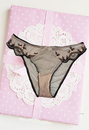 Intemissimi Beautiful fully Transparent Designed Border Panties